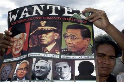 PBB Keluarkan Surat Penangkapan Wiranto