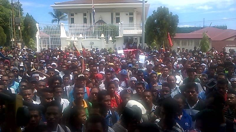 Timor Sea demo at Aistralian Embassy, Dili.